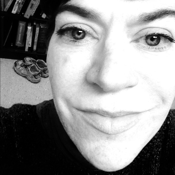 Meet your Posher, Lucy - Picture 2 of 8